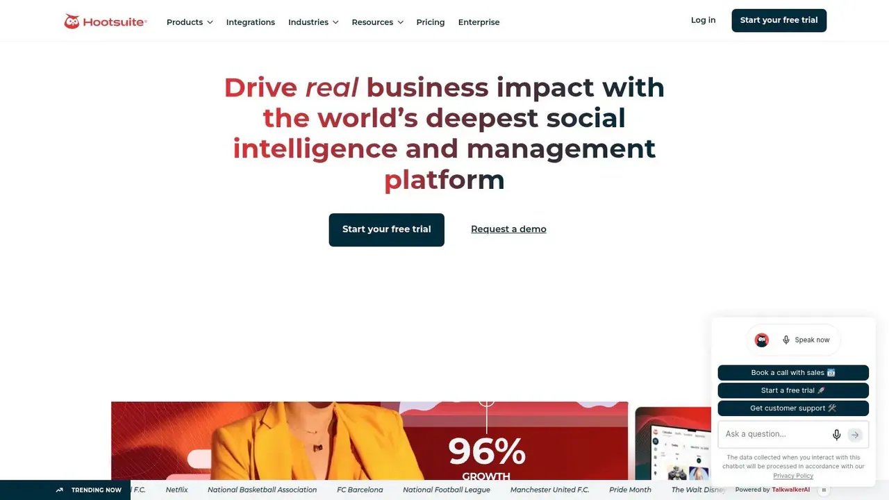 Hootsuite homepage for social publishing, monitoring, and Twitter management.